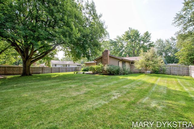 585 Huizenga Avenue, Zeeland, MI 49464