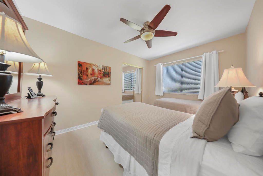 Image 15 of property listing at 41476 Inverness Way, Palm Desert, CA 92211