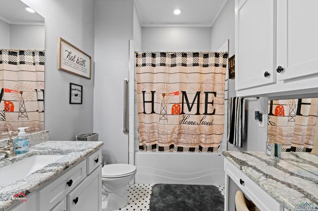 501 E Main, Henderson, TX 75652
