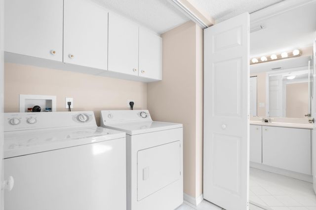 7763 Southampton Ter 215, Tamarac, FL 33321