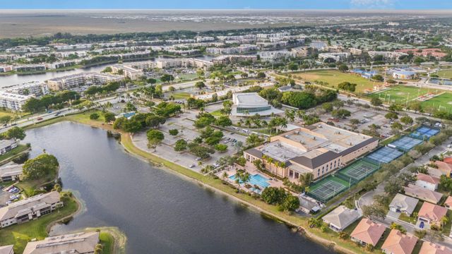 7763 Southampton Ter 215, Tamarac, FL 33321