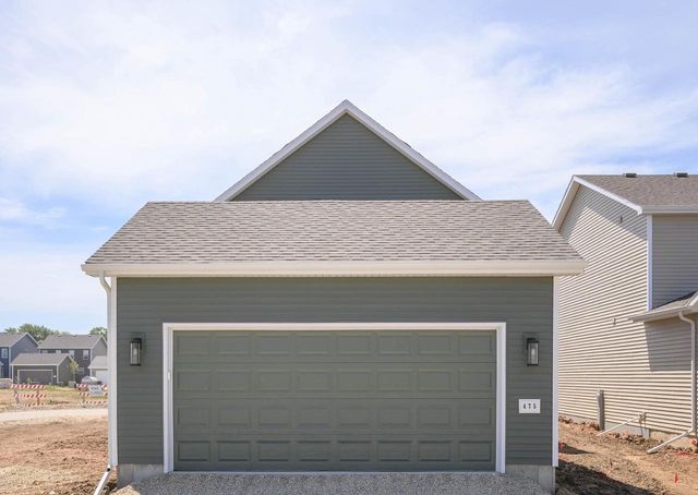475 Savannah Drive, Oregon, WI 53575