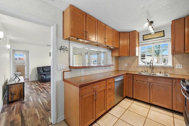 9434 Pike Road, Santee, CA 92071