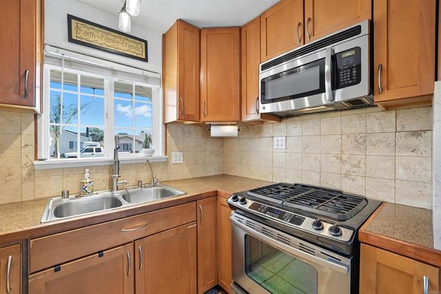 9434 Pike Road, Santee, CA 92071