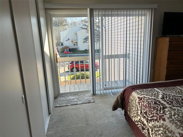 233B Springmeadow Drive B, Holbrook, NY 11741