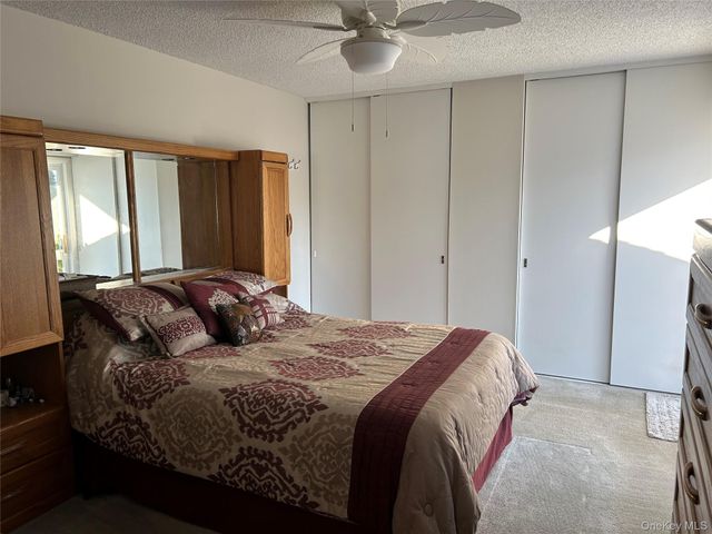 233B Springmeadow Drive B, Holbrook, NY 11741