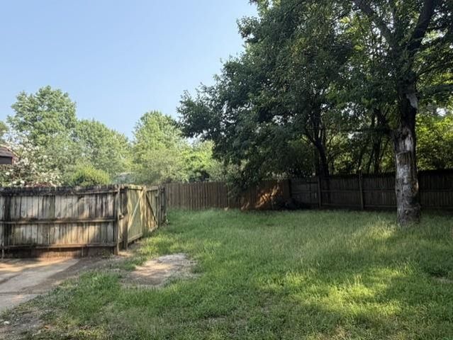 5696 SHAGBARK CT, Memphis, TN 38115