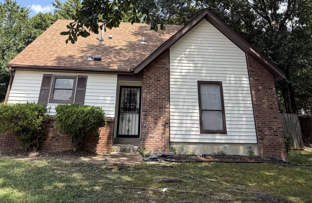 5696 SHAGBARK CT, Memphis, TN 38115