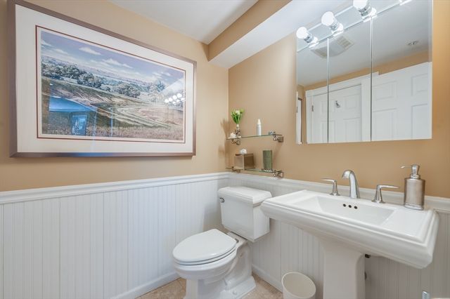 1328 Broadway 3, Somerville, MA 02144
