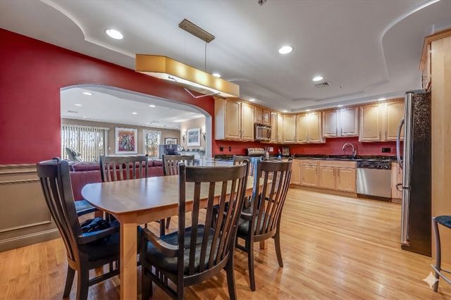 1328 Broadway 3, Somerville, MA 02144