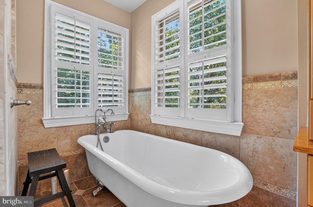 1613 CHATHAMS FORD PL, Vienna, VA 22182