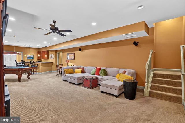1613 CHATHAMS FORD PL, Vienna, VA 22182