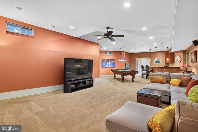 1613 CHATHAMS FORD PL, Vienna, VA 22182