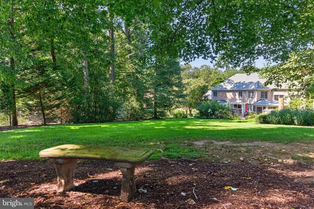 1613 CHATHAMS FORD PL, Vienna, VA 22182