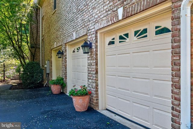 1613 CHATHAMS FORD PL, Vienna, VA 22182