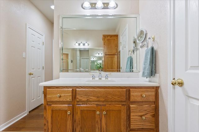 1216 Darbyton Drive, Hewitt, TX 76643