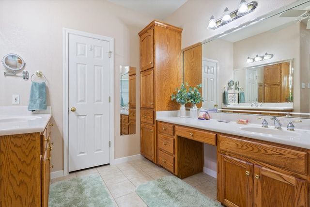 1216 Darbyton Drive, Hewitt, TX 76643