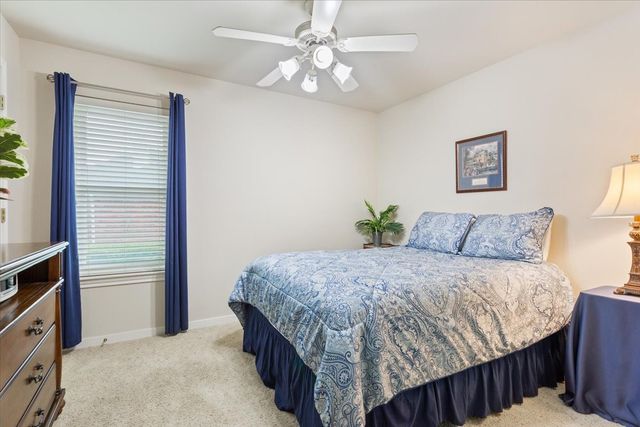 1216 Darbyton Drive, Hewitt, TX 76643