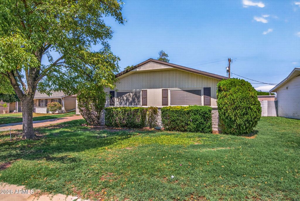 4032 W PALMAIRE Drive, Phoenix, AZ 85051 — photo 5