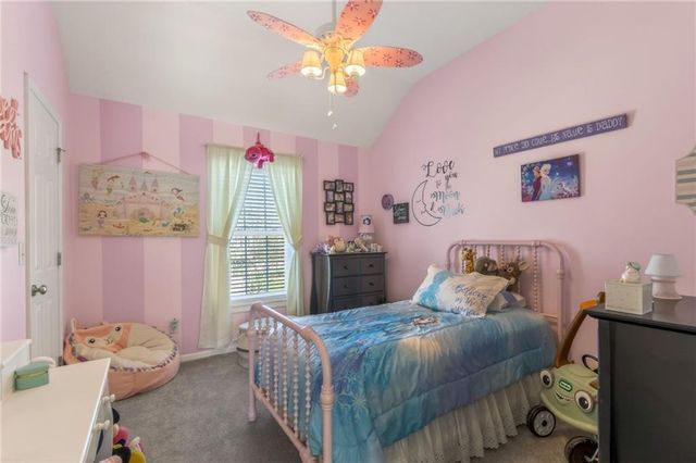 661 N Poplar Circle, Gardner, KS 66030