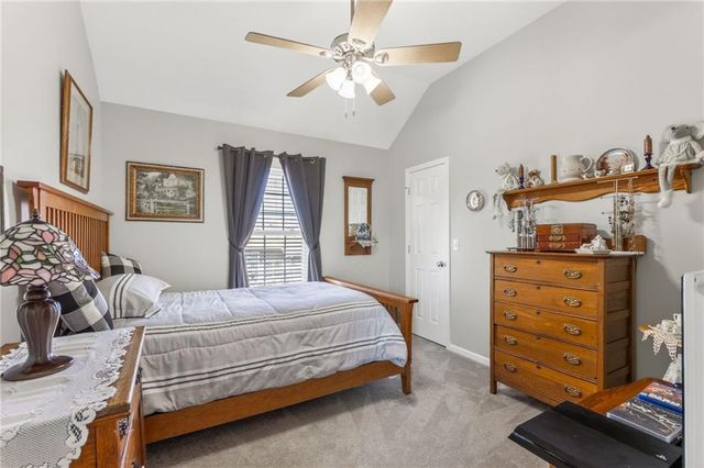 661 N Poplar Circle, Gardner, KS 66030