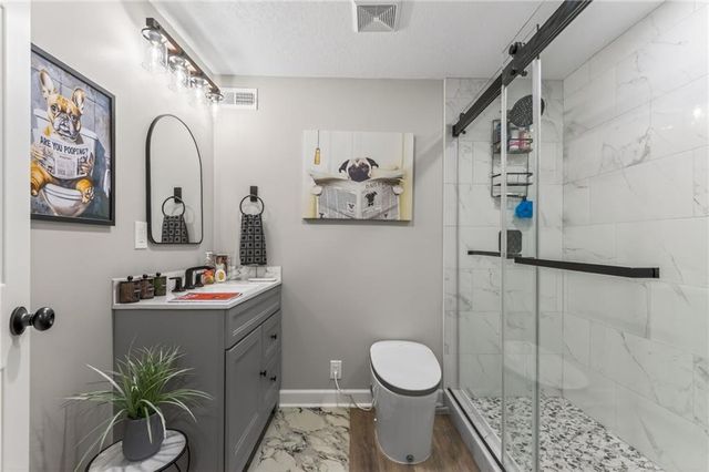 661 N Poplar Circle, Gardner, KS 66030