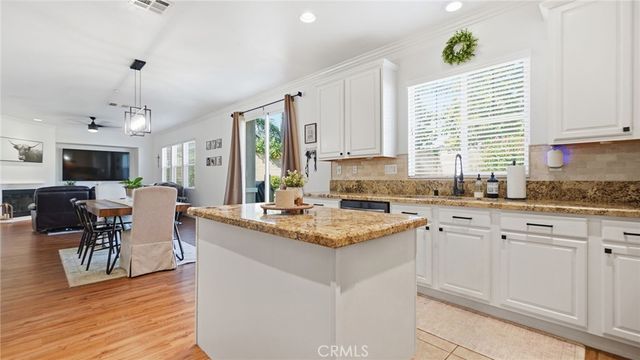6067 Cone Peak, Fontana, CA 92336