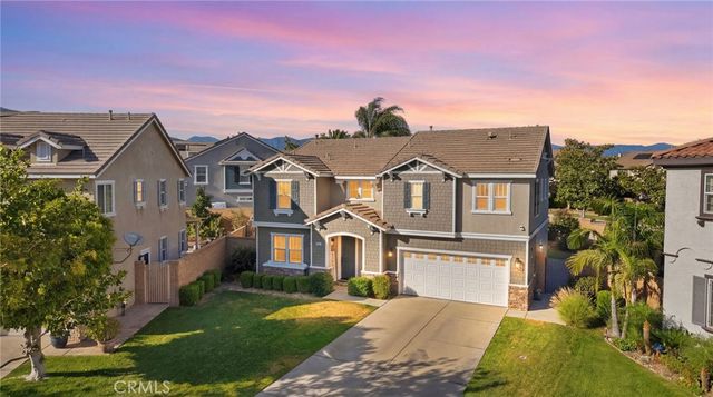 6067 Cone Peak, Fontana, CA 92336