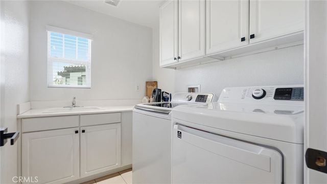 6067 Cone Peak, Fontana, CA 92336