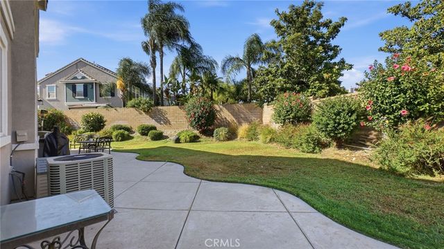 6067 Cone Peak, Fontana, CA 92336