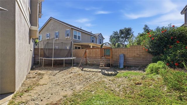 6067 Cone Peak, Fontana, CA 92336