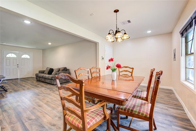 7318 Hummingbird Lane, Texas City, TX 77591