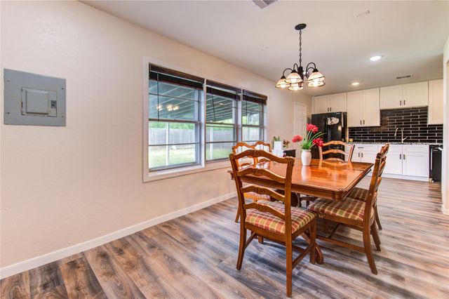 7318 Hummingbird Lane, Texas City, TX 77591