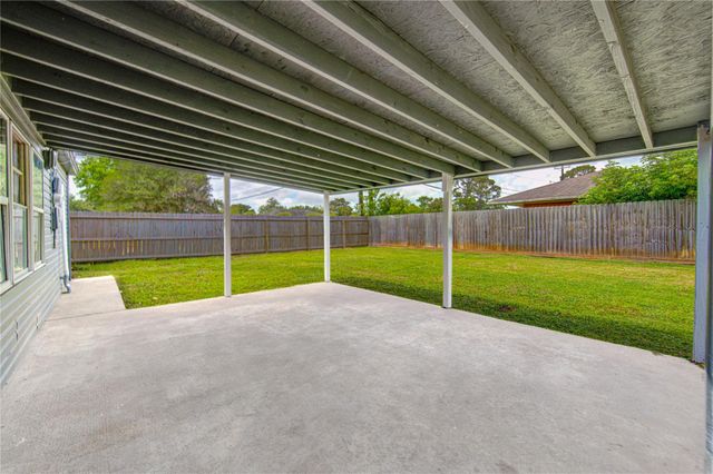 7318 Hummingbird Lane, Texas City, TX 77591