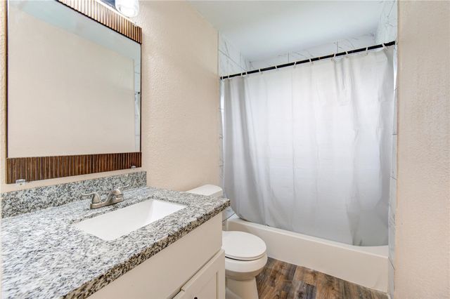 7318 Hummingbird Lane, Texas City, TX 77591