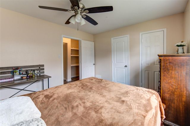 7318 Hummingbird Lane, Texas City, TX 77591