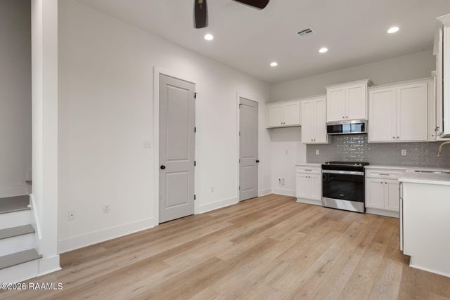 315 Sandstone Avenue 307, Scott, LA 70583