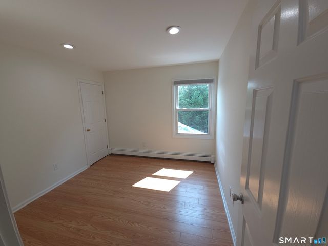 32 Sherwood Place 32, Fairfield, CT 06890