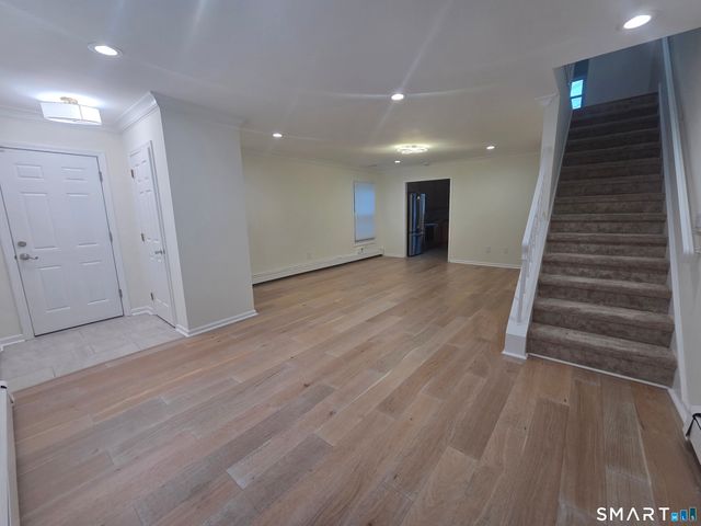 32 Sherwood Place 32, Fairfield, CT 06890
