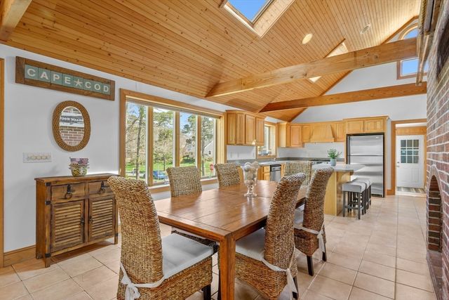61 Linda Ln, Barnstable, MA 02601