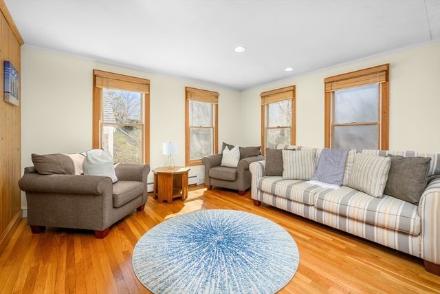 61 Linda Ln, Barnstable, MA 02601