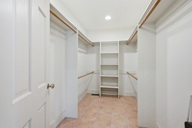 61 Linda Ln, Barnstable, MA 02601