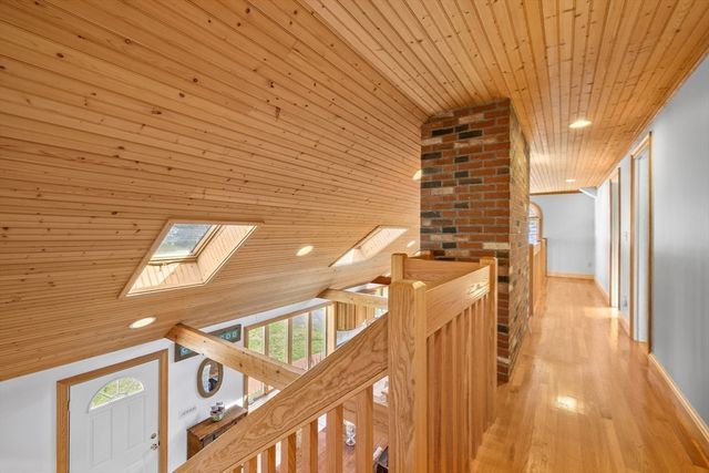 61 Linda Ln, Barnstable, MA 02601