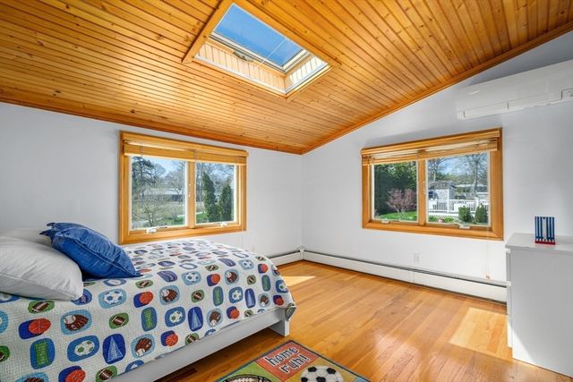 61 Linda Ln, Barnstable, MA 02601