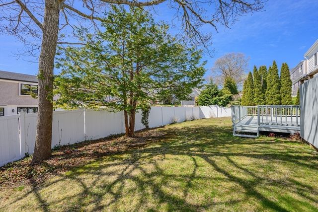 61 Linda Ln, Barnstable, MA 02601