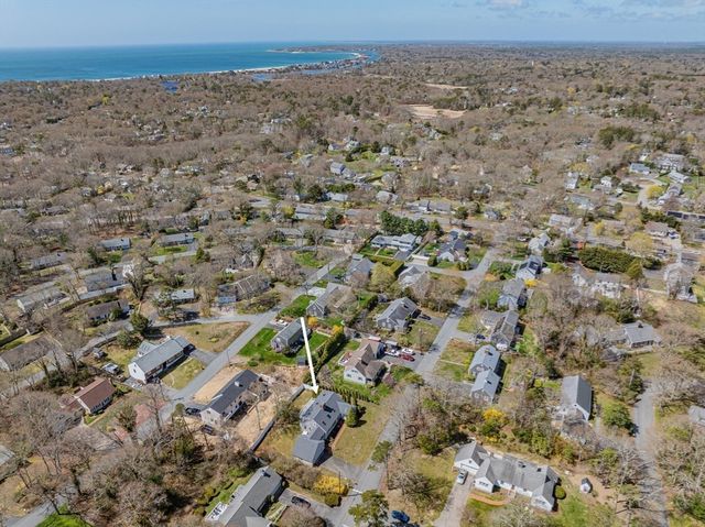61 Linda Ln, Barnstable, MA 02601