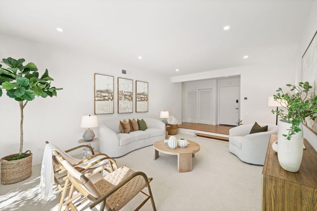 600 Comet Drive, Foster City, CA 94404