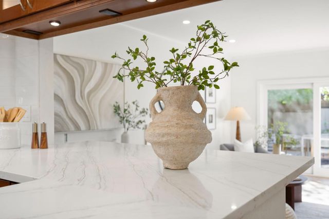 600 Comet Drive, Foster City, CA 94404