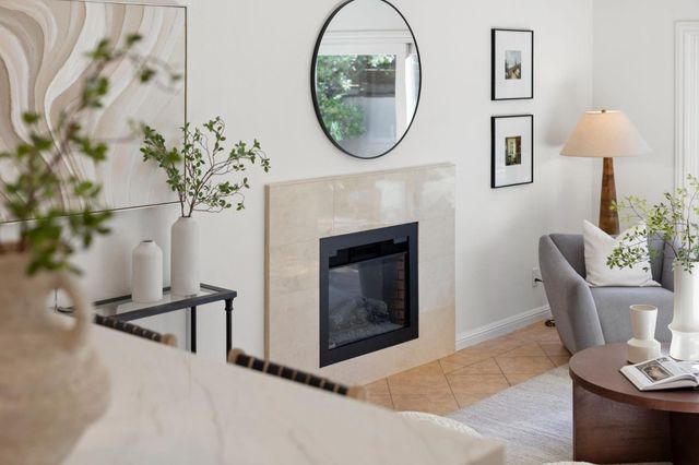 600 Comet Drive, Foster City, CA 94404