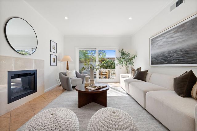 600 Comet Drive, Foster City, CA 94404